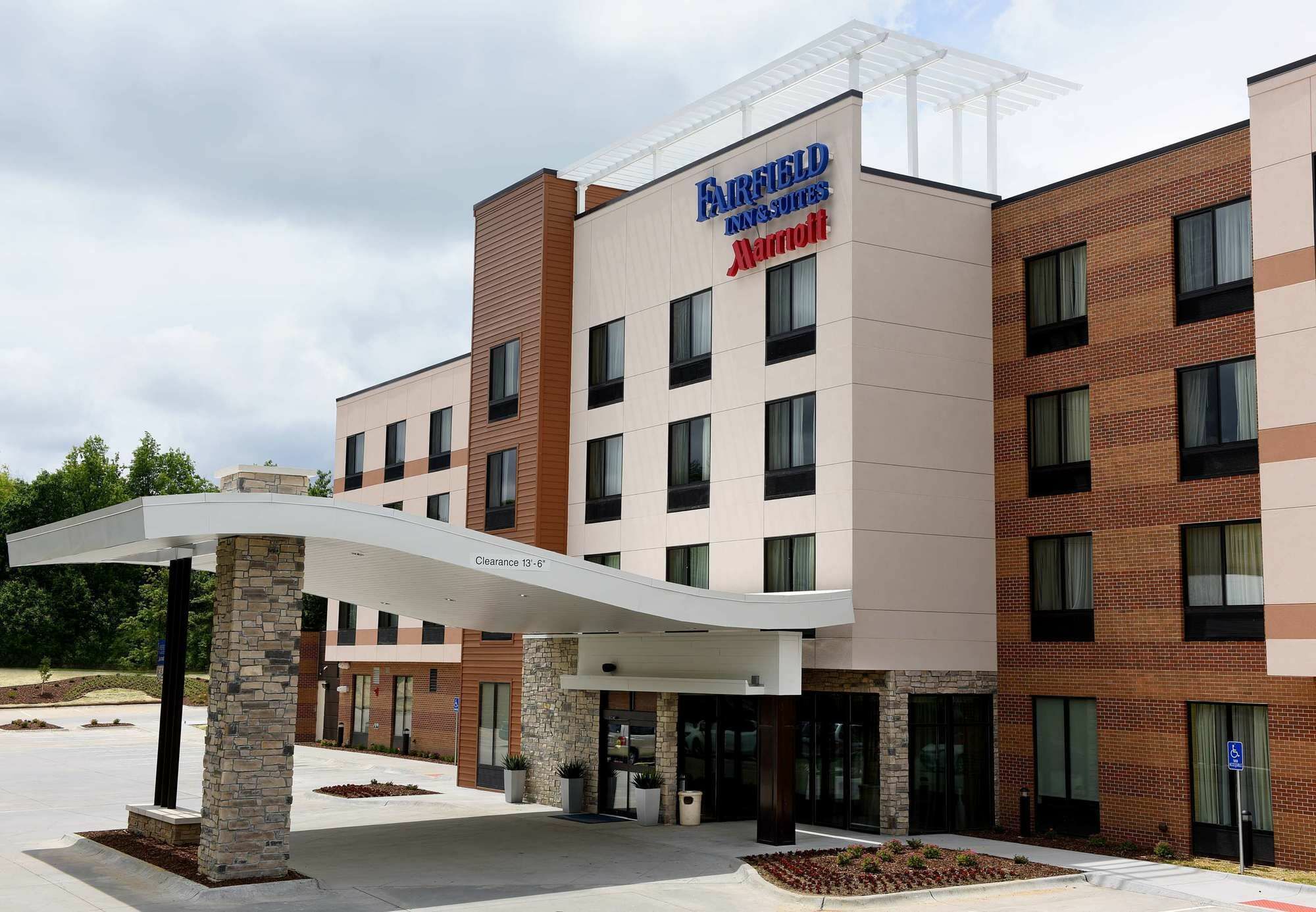 Fairfield Inn & Suites By Marriott Omaha West 3* Omaha